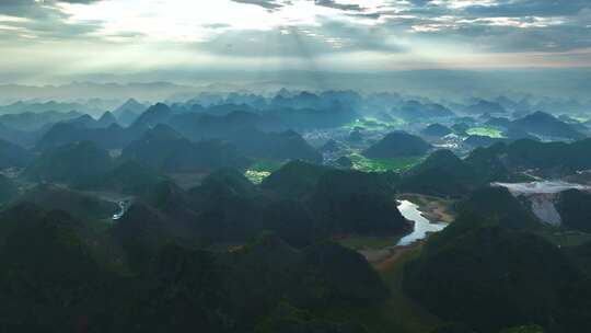 航拍桂林山水喀斯特地貌