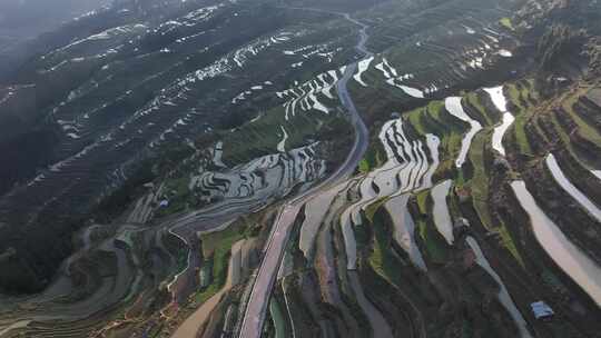 贵州黔东南加榜梯田古村落公路旅行航拍风光