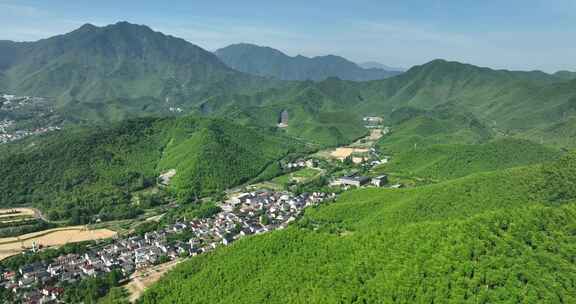 浙江安吉余村绿水青山金山银山航拍