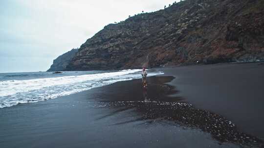 波浪，女人，西班牙，特内里费岛