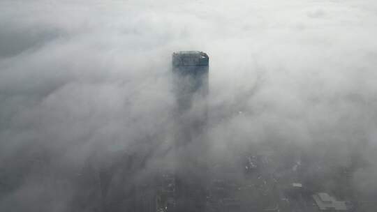 湖南长沙国金中心清晨迷雾平流层航拍