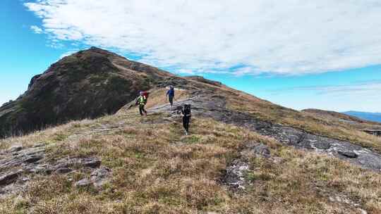 徒步登山