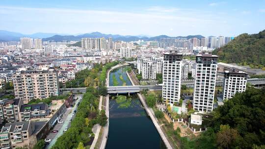 杭州临安青山湖城市风景航拍