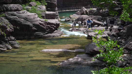 河南焦作云台山红石峡瀑布茱萸峰夏天