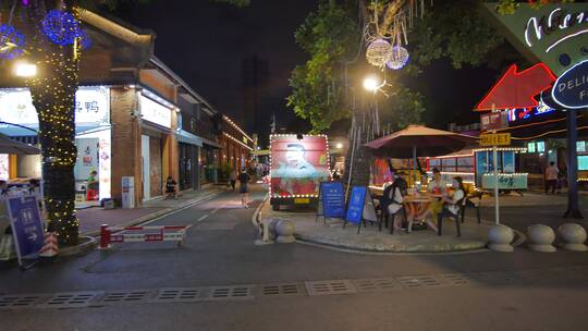 66号公路汽车文化主题步行街夜景视频素材模板下载