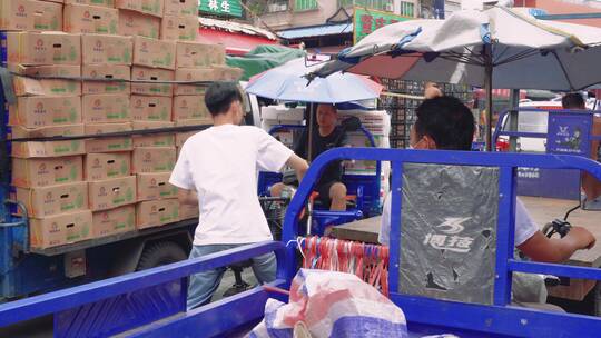 车水马龙的水果市场视频素材模板下载