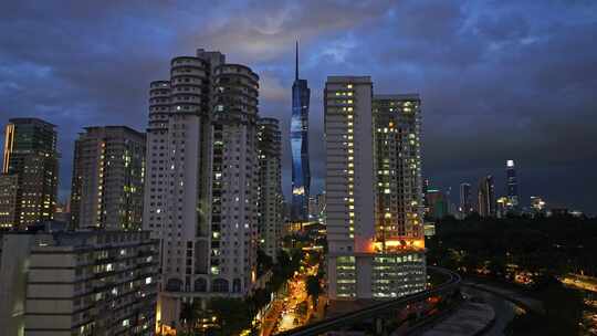 马来西亚吉隆坡莫迪卡石油双子塔夜景航拍