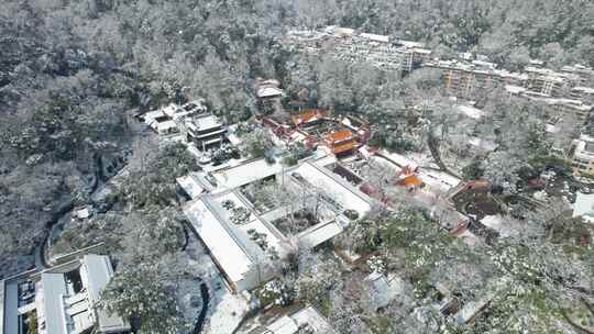 湖南省长沙市岳麓山岳麓书院雪景4k航拍