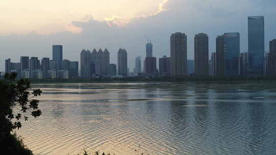 武汉市汉街航拍沙湖夕阳湖面高楼