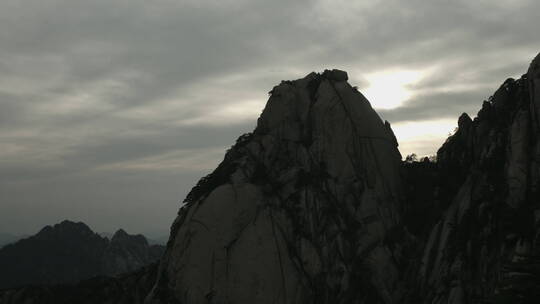 旅游景区 安徽黄山山顶风景 青狮石