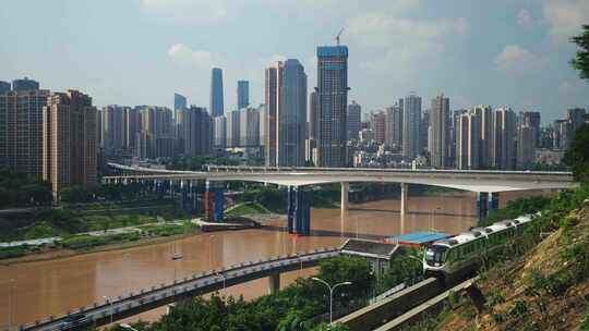 重庆嘉陵江畔繁华发达的轨道交通