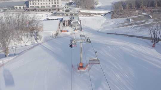 航拍吉林省长春庙香山滑雪场冬季风光