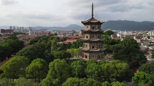 福建泉州古城开元寺镇国塔航拍