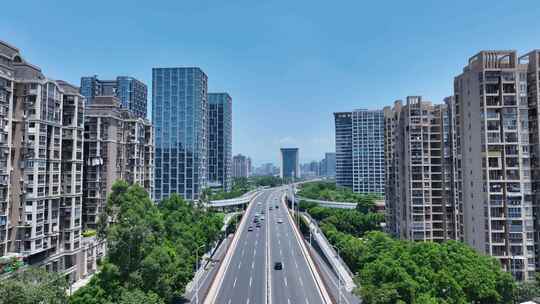 城市道路交通航拍都市街道车流公路汽车行驶