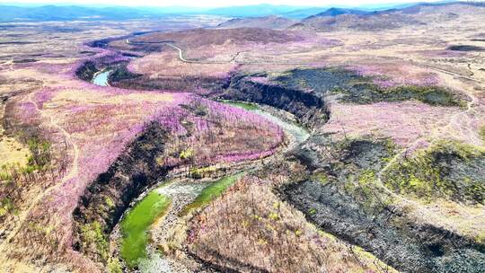 航拍内蒙古毕拉河峡谷火山地貌