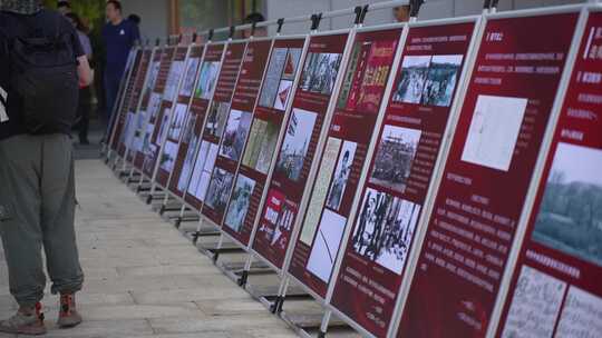 红色文化主题月红色展板01