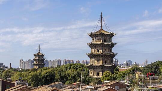 福建泉州开元寺双塔东西塔蓝天白云延时8K