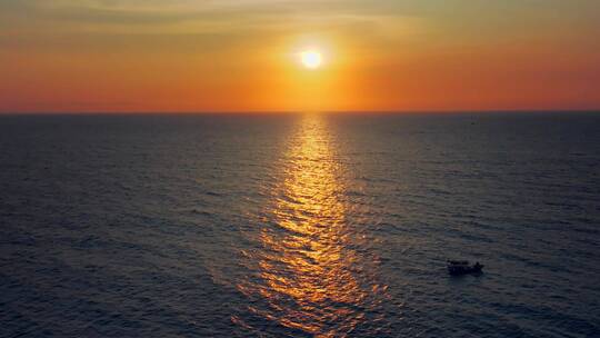 日出日落渔船出海
