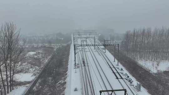 冰雪覆盖的高铁线路视频素材模板下载