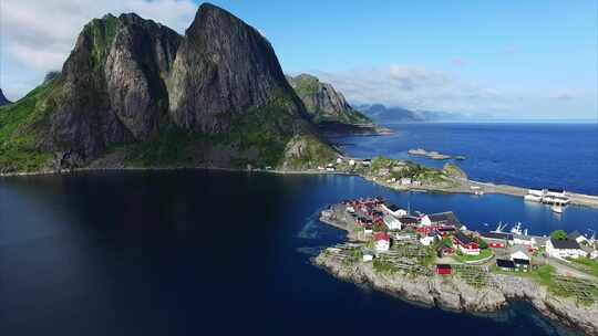挪威风景如画的Hamnoya村