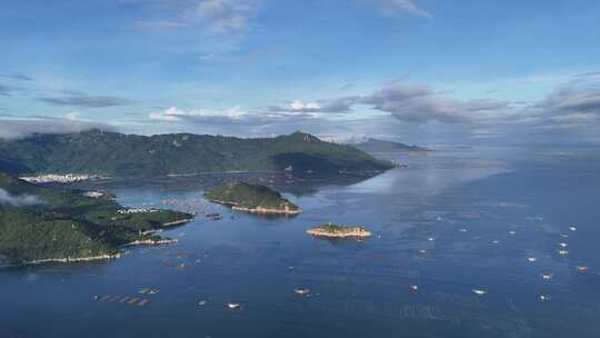 人间仙境海上大海海岛云雾缭绕航拍