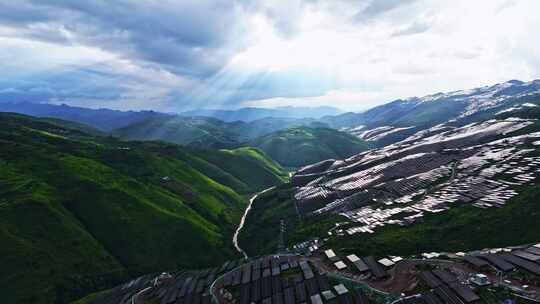 贵州安顺关岭光伏发电场绿色能源乡村振兴