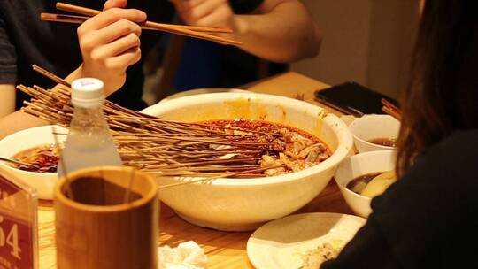 食客吃饭 烟火气