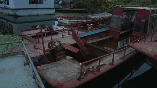 白洋淀破船凄凉诡异残破