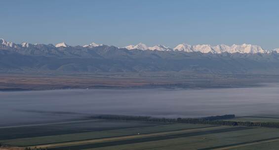 雪山自然风光全景