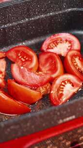 番茄土豆炖牛肉-08不洗锅直接下入番茄