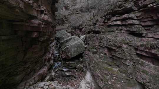 山 山路 山上 航拍 崎岖 陡峭