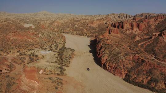 新疆阿克苏温宿托木尔大峡谷自然风光视频素材模板下载