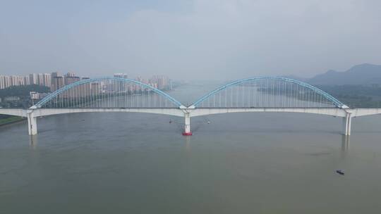 城市航拍跨越长江高铁轨道大桥