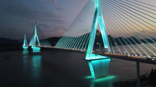 航拍湖北宜昌夷陵长江大桥夜景视频素材模板下载