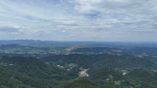 航拍连绵起伏山川丘陵