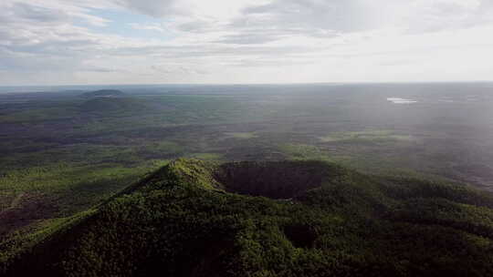 火山口航拍 五大连池火山群航拍 东北火山群