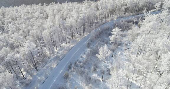 零下40度的低温航拍大兴安岭冰雪雾凇