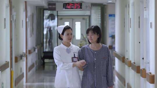 医院护士医护照护医患温情