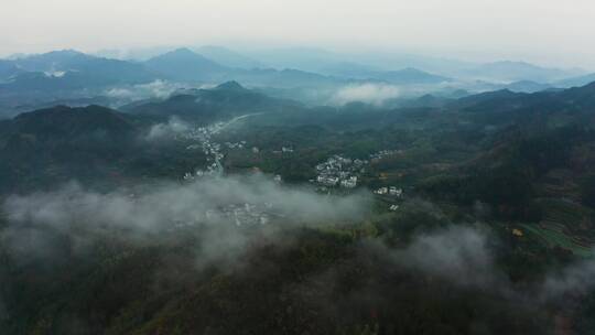 黄山呈坎小镇徽派建筑航拍4K素材