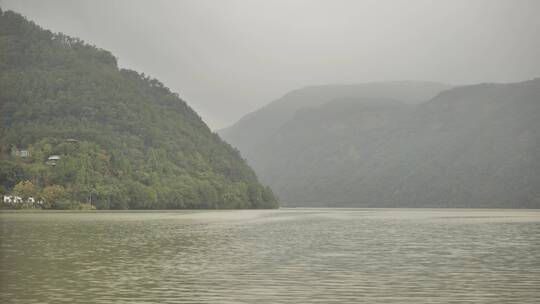 建德七里扬帆景区富春江风光