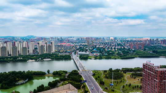 辽宁辽阳太子河中华大桥航拍城市风景