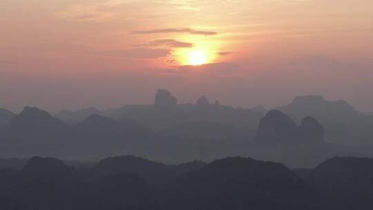 广东韶关丹霞山5A景区晚霞日落夕阳航拍