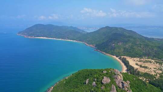 海南陵水虎岭尖岭高视角航拍蔚蓝色海岸线