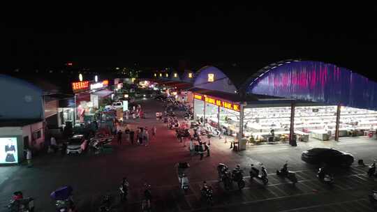 云南瑞丽德龙珠宝产业园夜景
