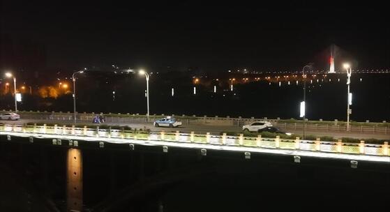 湖南湘潭湘江一大桥夜景车过桥航拍高清在线视频素材下载