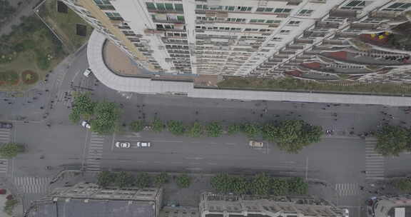 航拍武汉汉口城市马路街道车流俯拍