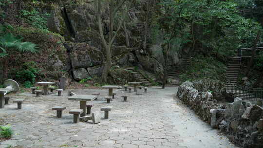 武汉江夏区白云洞景区