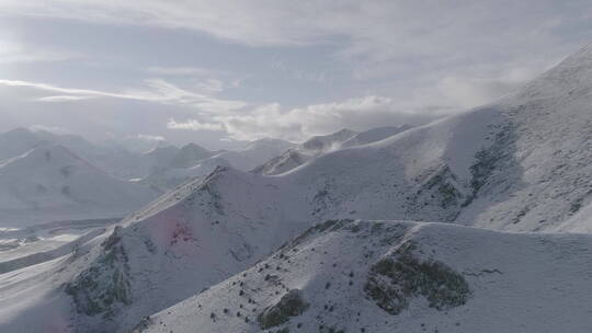 雪山航拍