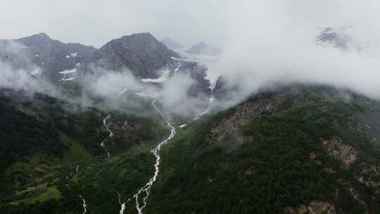 山，溪，云，森林