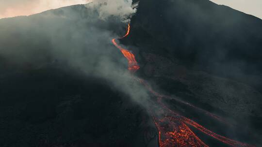 航拍冰岛活火山 岩浆涌动